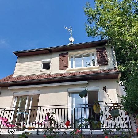 Chalet Fleuve Avec Parking-Barbecue Yerres Екстериор снимка
