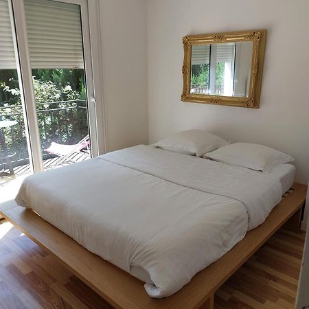 Chalet Fleuve Avec Parking-Barbecue Yerres Екстериор снимка