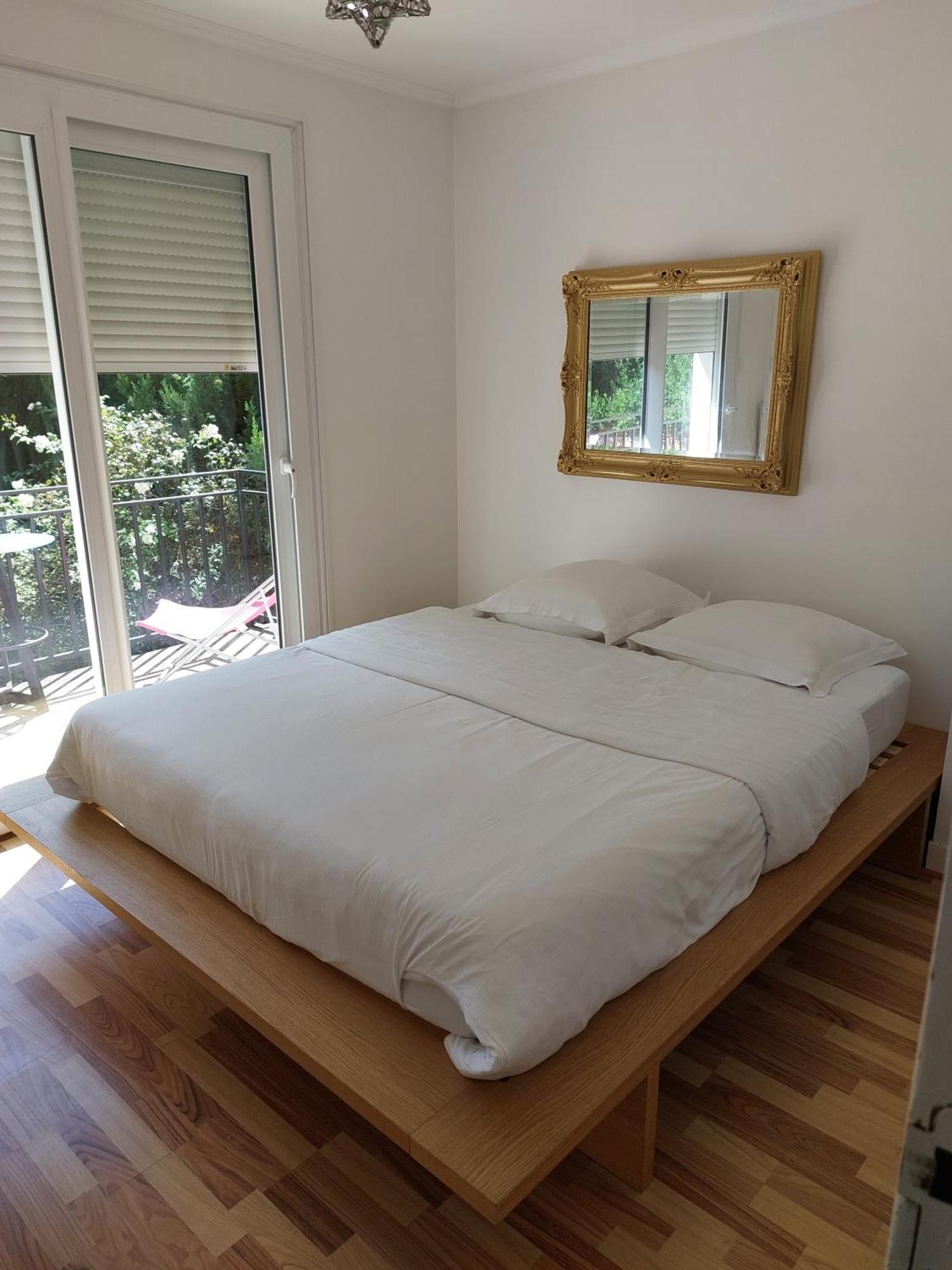 Chalet Fleuve Avec Parking-Barbecue Yerres Екстериор снимка
